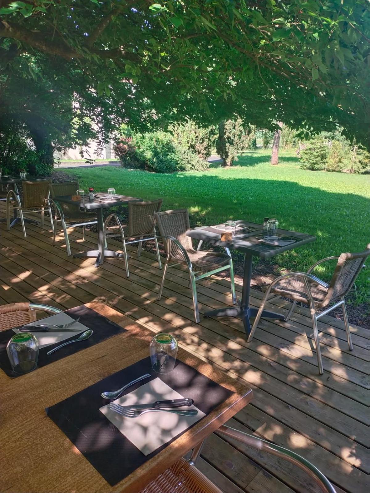 Hotel Bon Repos Barbezieux-Saint-Hilaire Екстер'єр фото